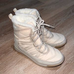Sorel Kinetic boots